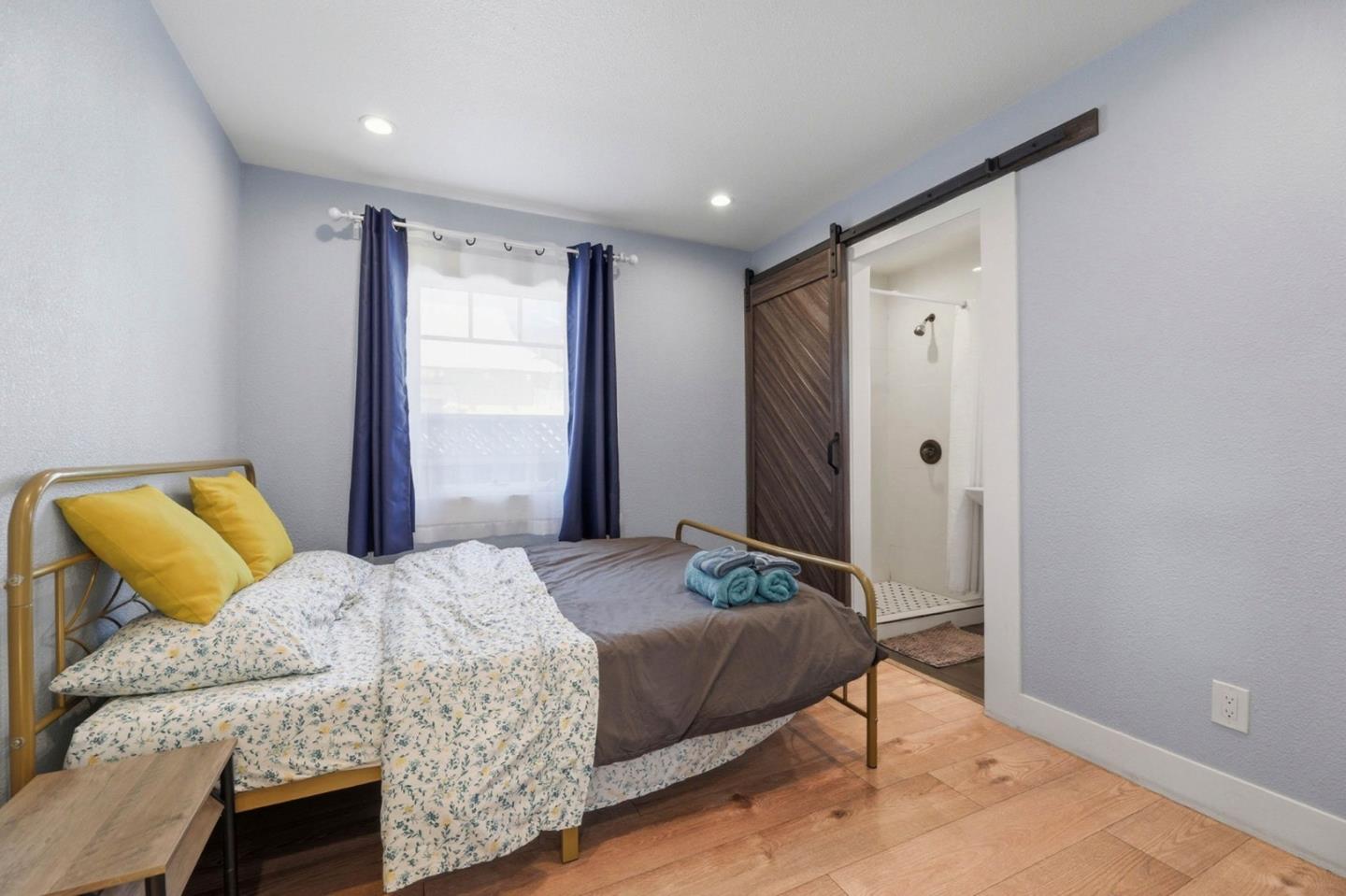 Detail Gallery Image 10 of 20 For 914 Harliss Ave, San Jose,  CA 95110 - 2 Beds | 2 Baths