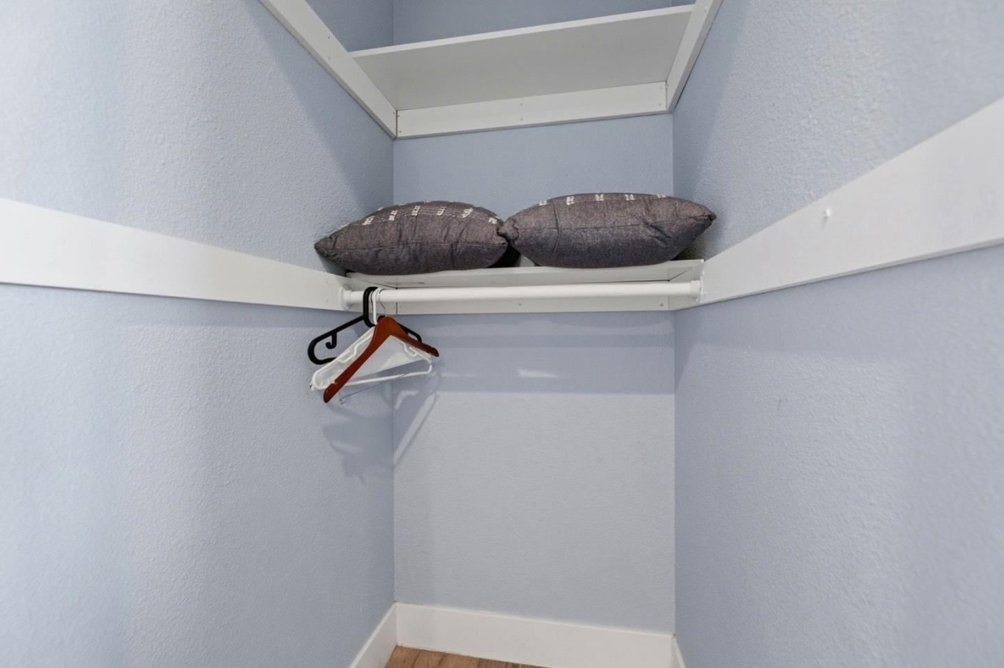 Detail Gallery Image 12 of 20 For 914 Harliss Ave, San Jose,  CA 95110 - 2 Beds | 2 Baths