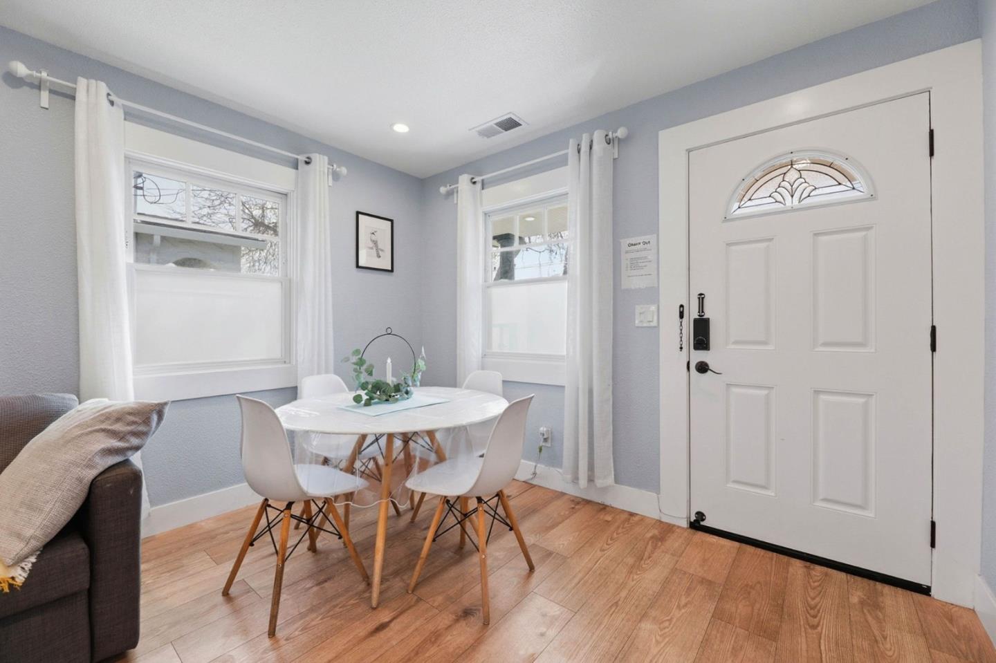 Detail Gallery Image 9 of 20 For 914 Harliss Ave, San Jose,  CA 95110 - 2 Beds | 2 Baths