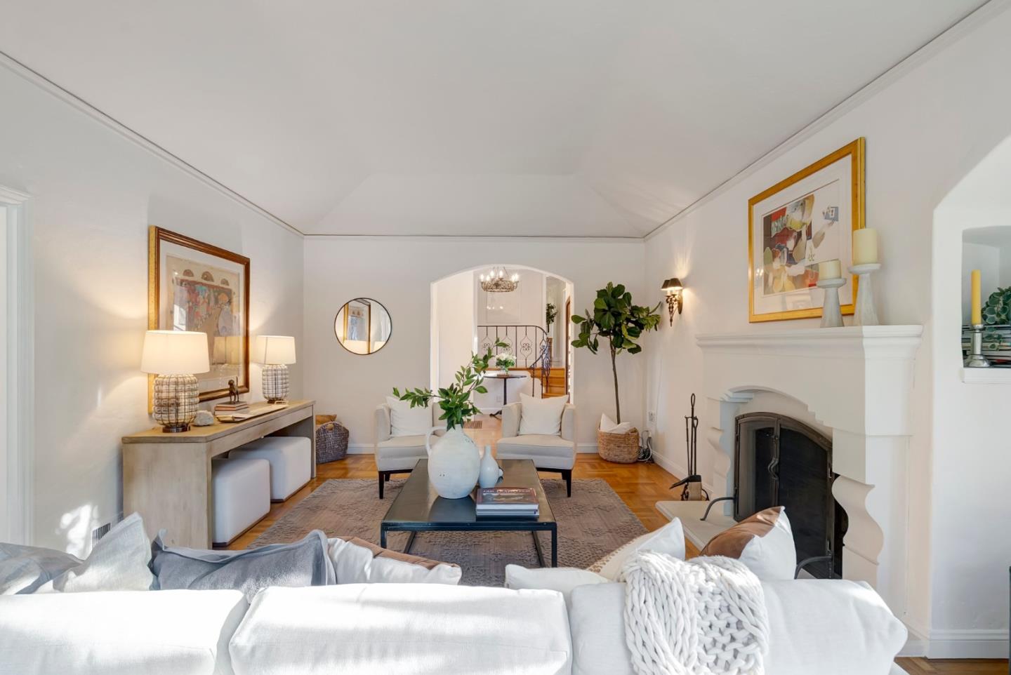 Detail Gallery Image 15 of 122 For 921 Arlington Rd, Redwood City,  CA 94062 - 5 Beds | 3 Baths