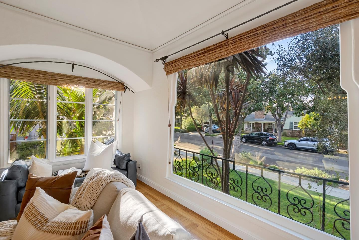 Detail Gallery Image 19 of 122 For 921 Arlington Rd, Redwood City,  CA 94062 - 5 Beds | 3 Baths