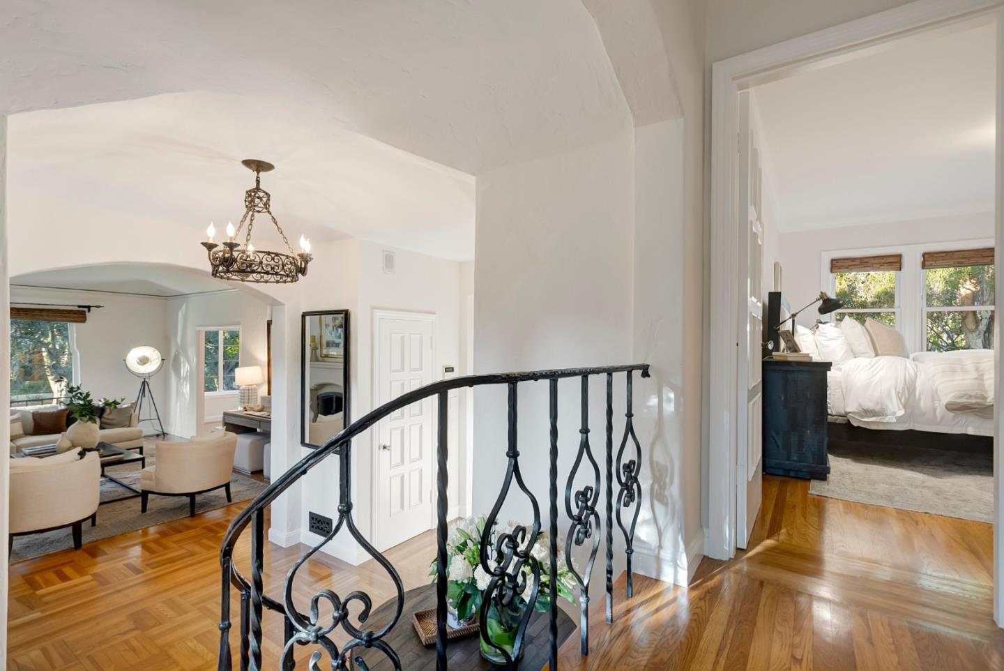 Detail Gallery Image 39 of 122 For 921 Arlington Rd, Redwood City,  CA 94062 - 5 Beds | 3 Baths