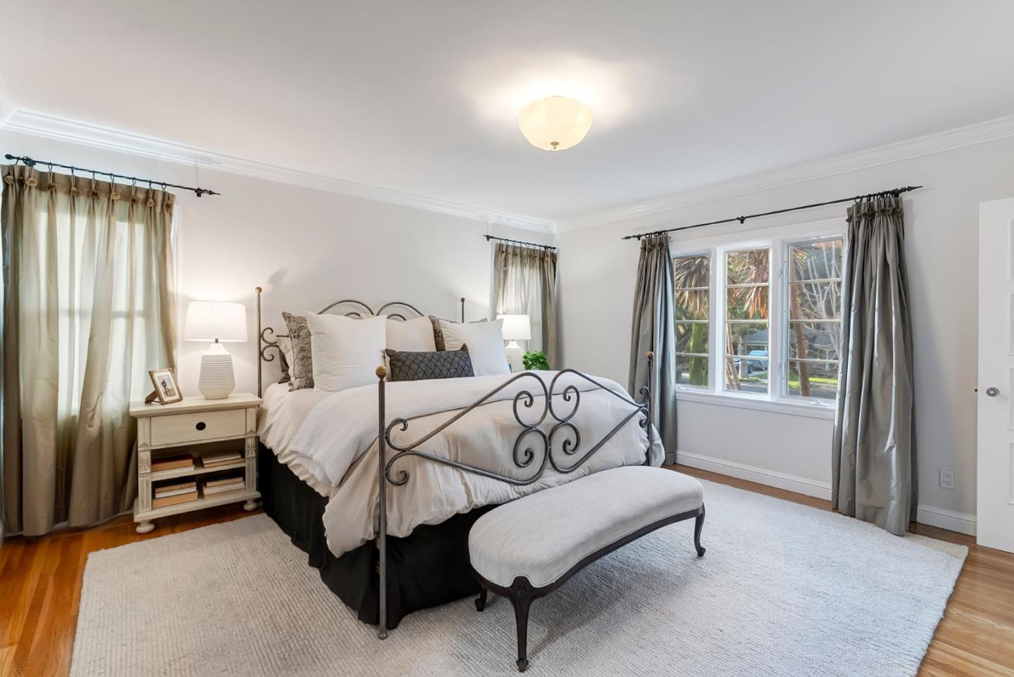 Detail Gallery Image 42 of 122 For 921 Arlington Rd, Redwood City,  CA 94062 - 5 Beds | 3 Baths