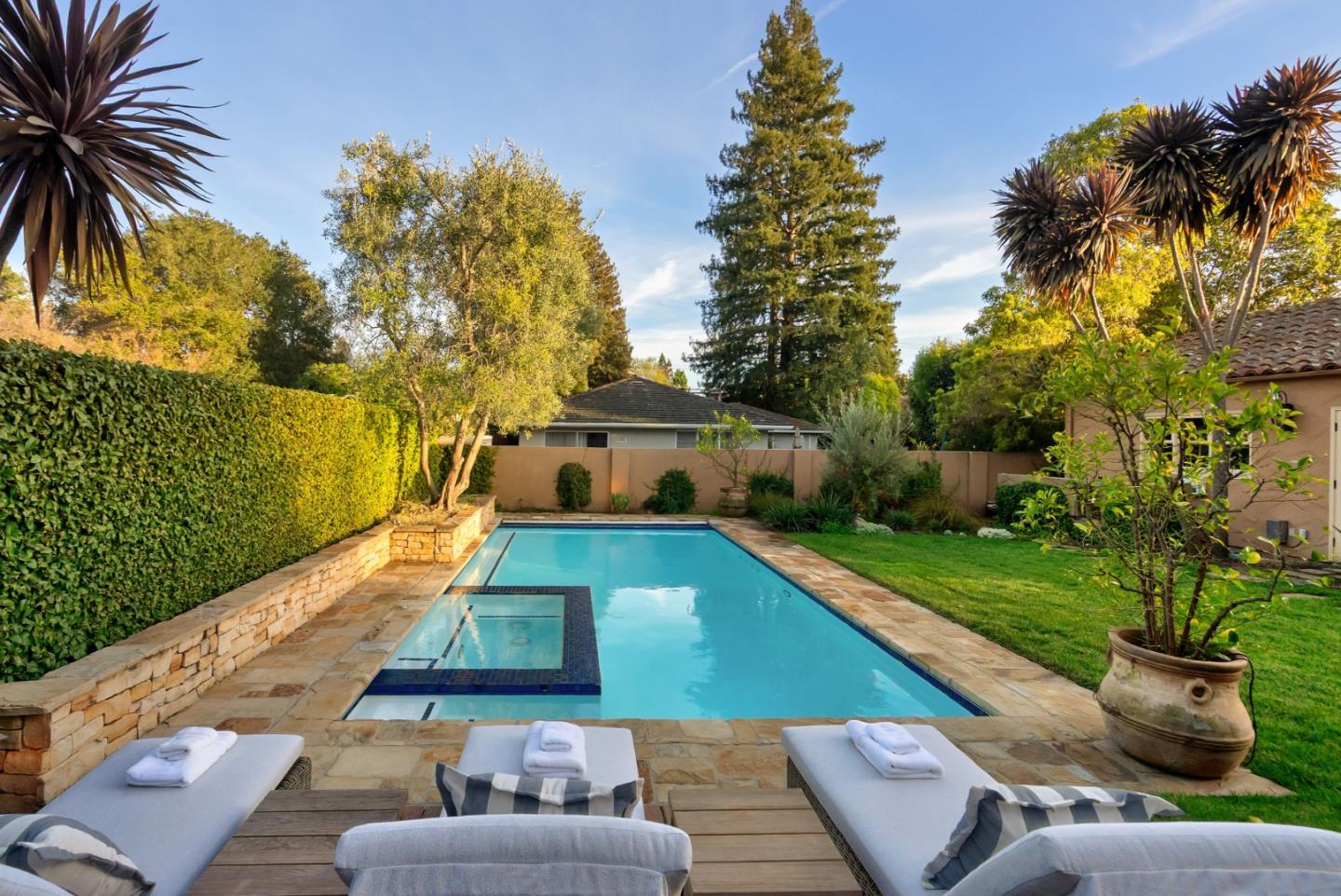 Detail Gallery Image 80 of 122 For 921 Arlington Rd, Redwood City,  CA 94062 - 5 Beds | 3 Baths