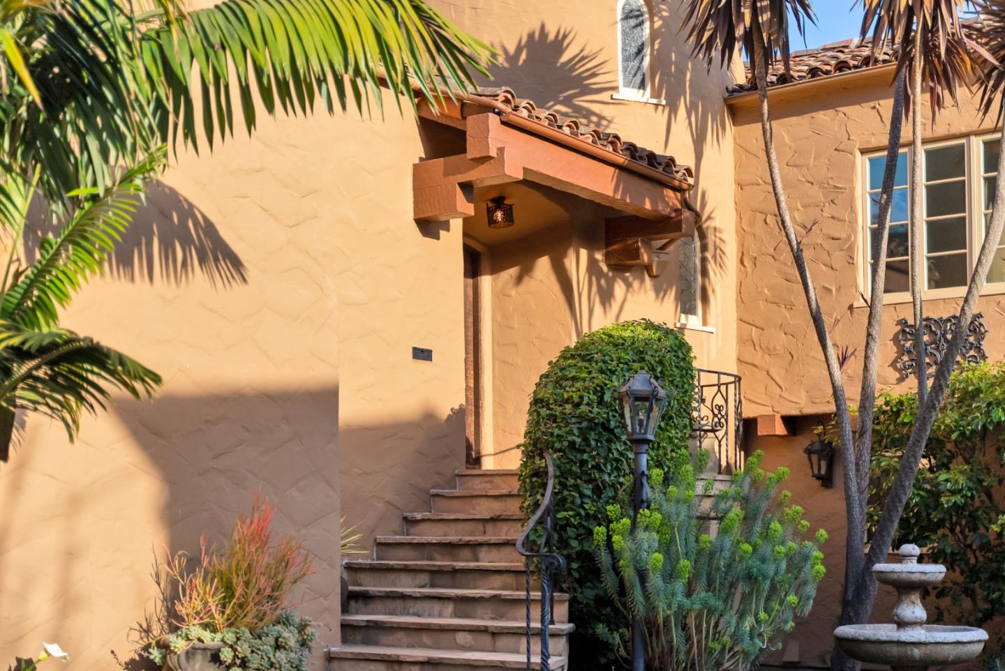 Detail Gallery Image 90 of 122 For 921 Arlington Rd, Redwood City,  CA 94062 - 5 Beds | 3 Baths