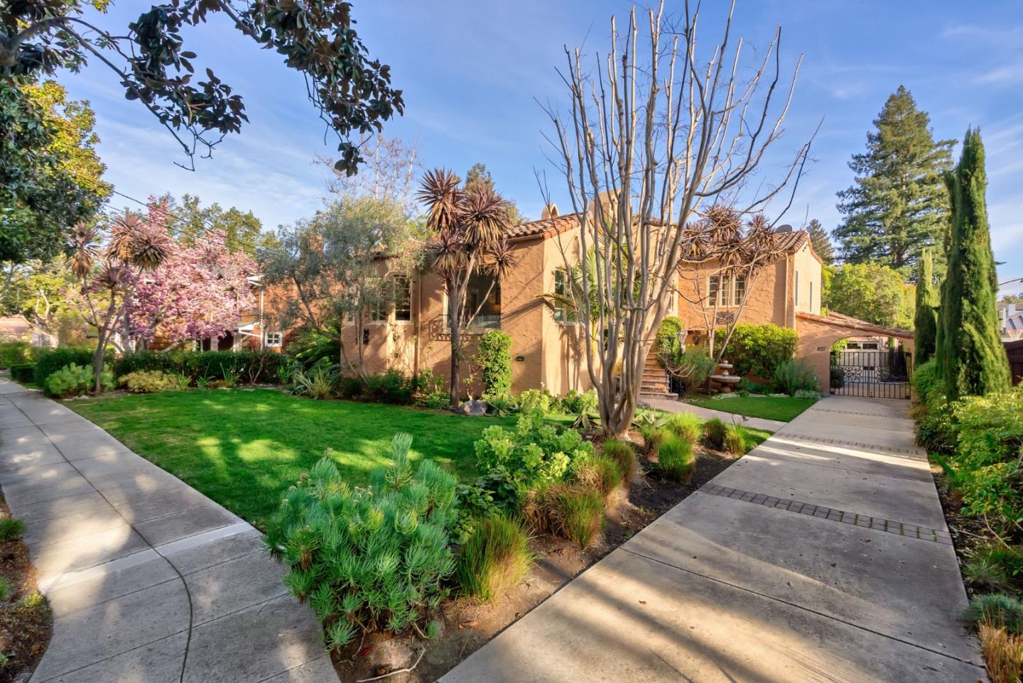 Detail Gallery Image 91 of 122 For 921 Arlington Rd, Redwood City,  CA 94062 - 5 Beds | 3 Baths