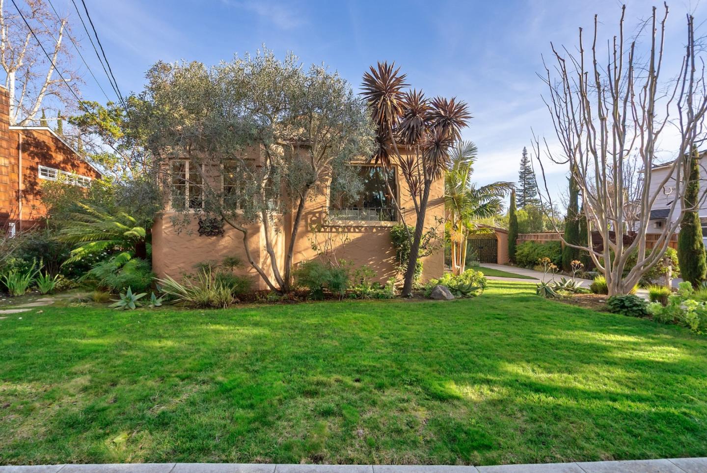 Detail Gallery Image 94 of 122 For 921 Arlington Rd, Redwood City,  CA 94062 - 5 Beds | 3 Baths