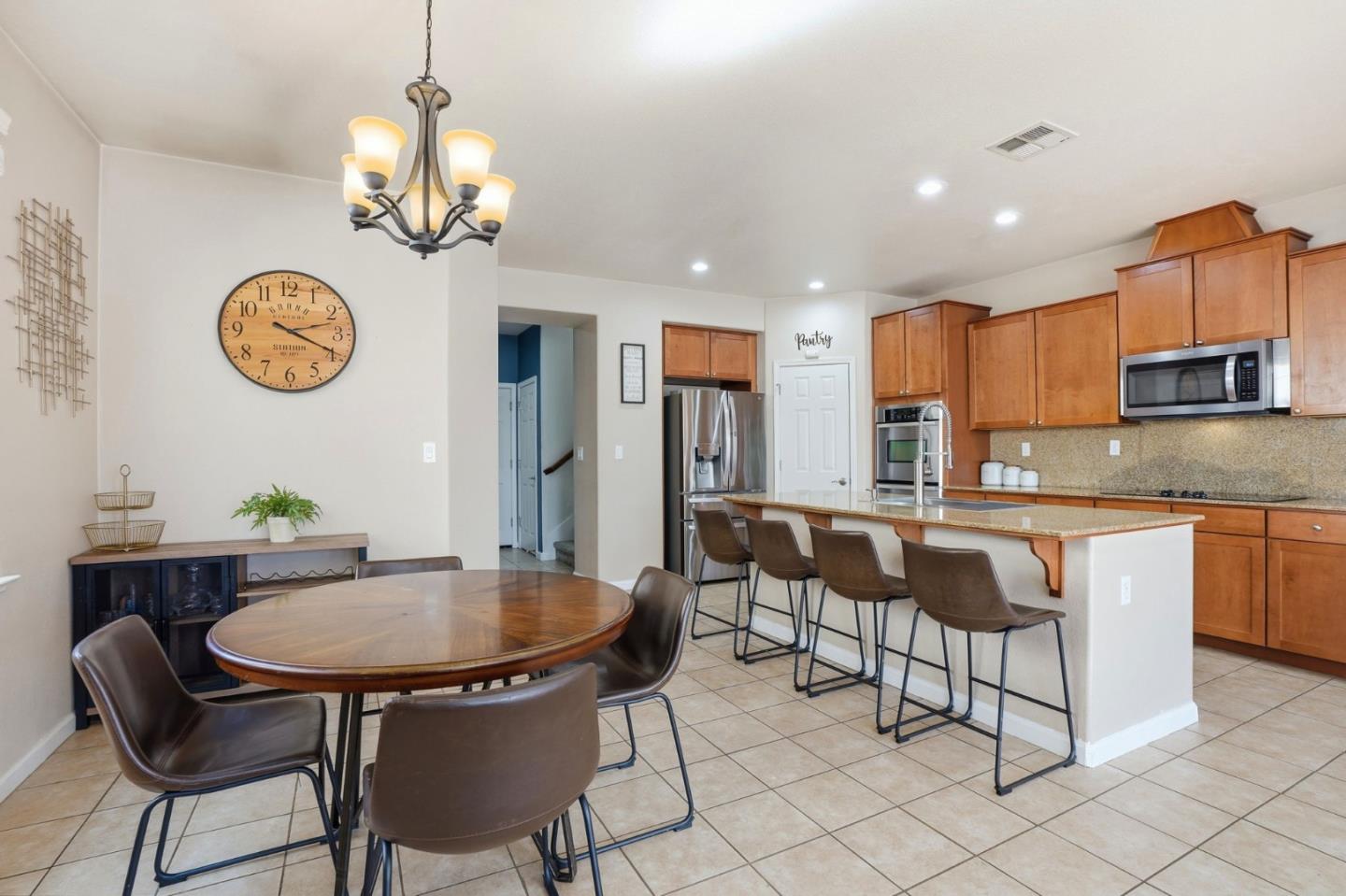 Detail Gallery Image 12 of 36 For 3508 Alberti Ct, Antioch,  CA 94509 - 3 Beds | 2/1 Baths