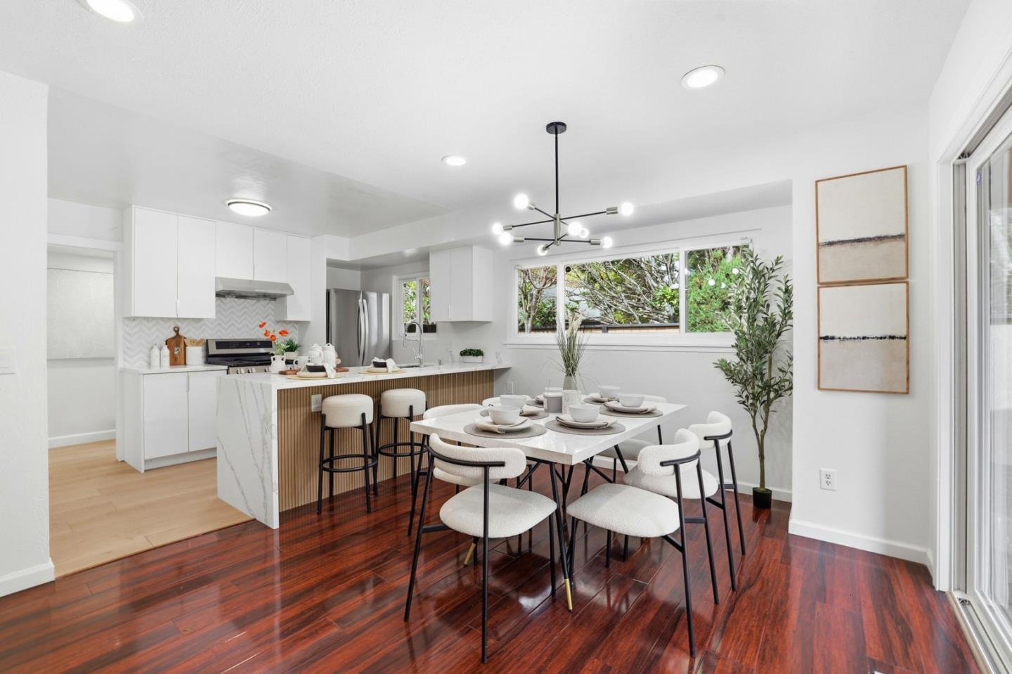 Detail Gallery Image 11 of 40 For 1204 Blackberry Ter, Sunnyvale,  CA 94087 - 3 Beds | 2 Baths