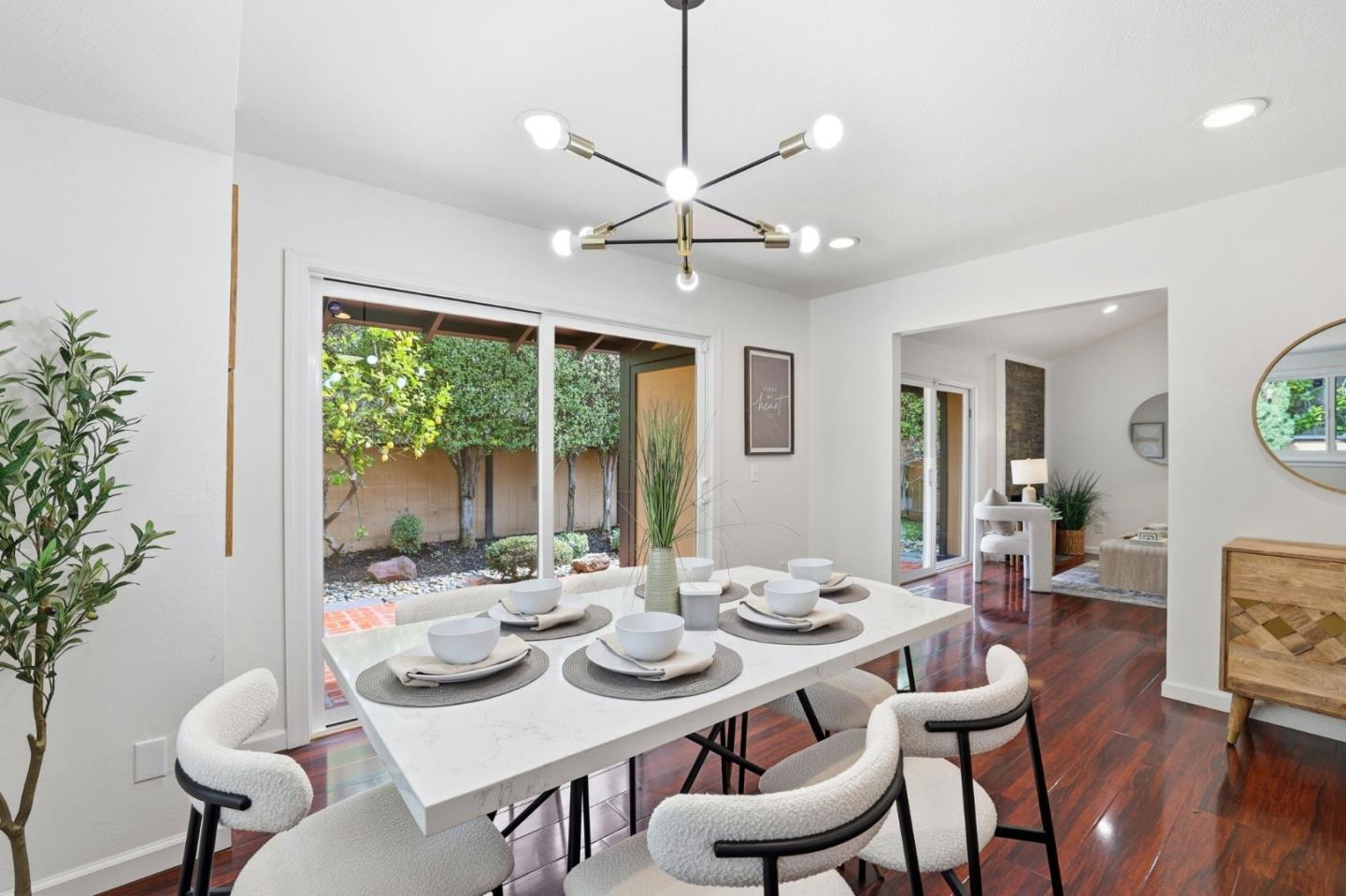 Detail Gallery Image 12 of 40 For 1204 Blackberry Ter, Sunnyvale,  CA 94087 - 3 Beds | 2 Baths