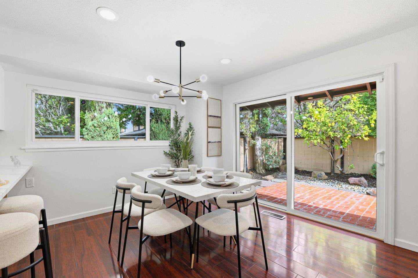 Detail Gallery Image 13 of 40 For 1204 Blackberry Ter, Sunnyvale,  CA 94087 - 3 Beds | 2 Baths