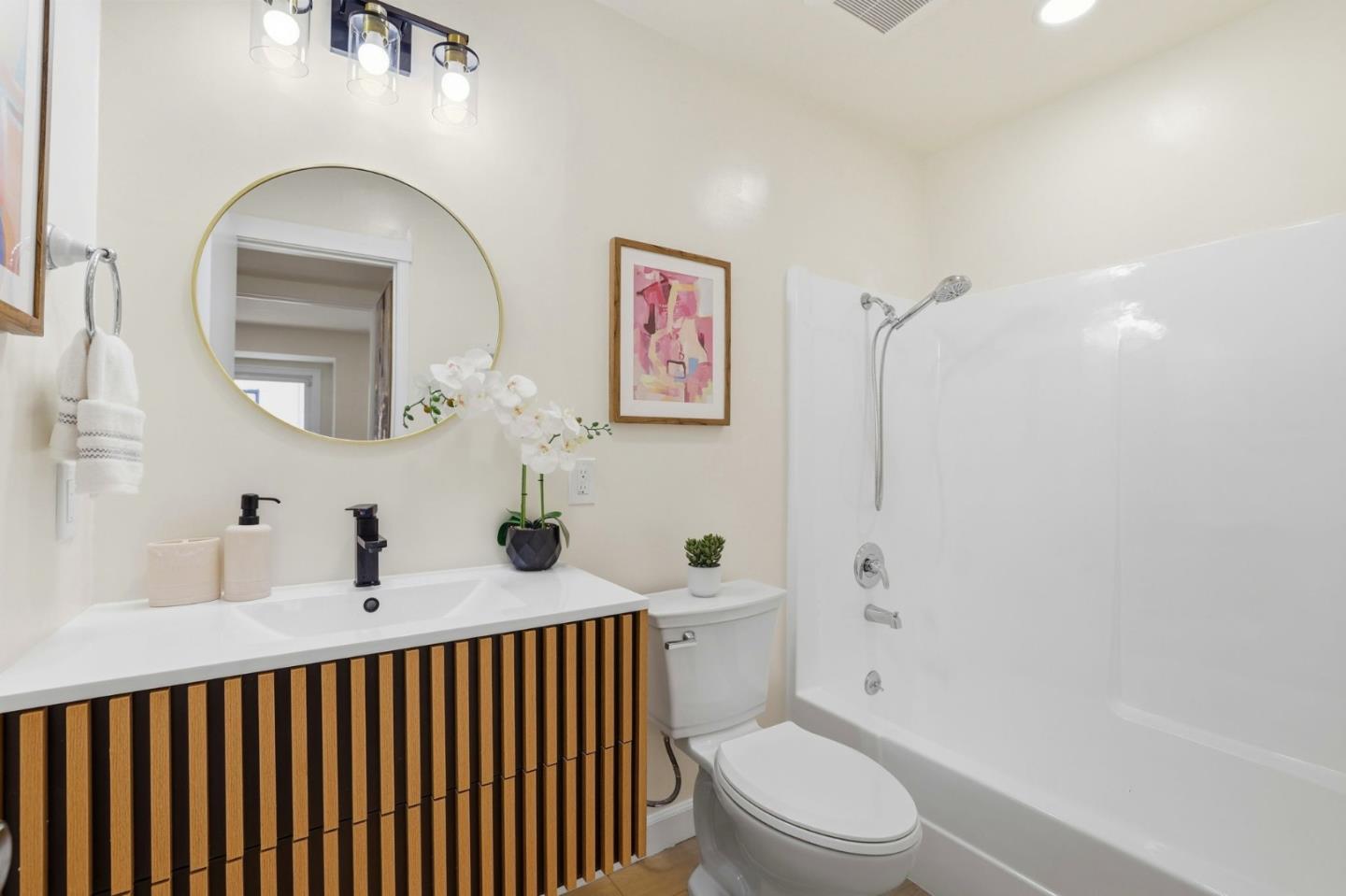 Detail Gallery Image 22 of 40 For 1204 Blackberry Ter, Sunnyvale,  CA 94087 - 3 Beds | 2 Baths