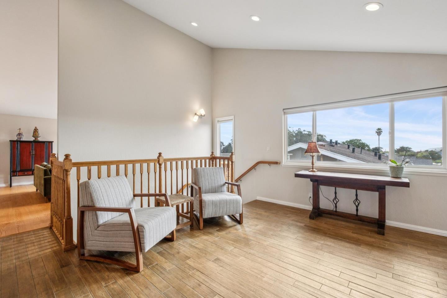 Detail Gallery Image 14 of 50 For 261 Coral Reef Ave, El Granada,  CA 94018 - 4 Beds | 2/1 Baths