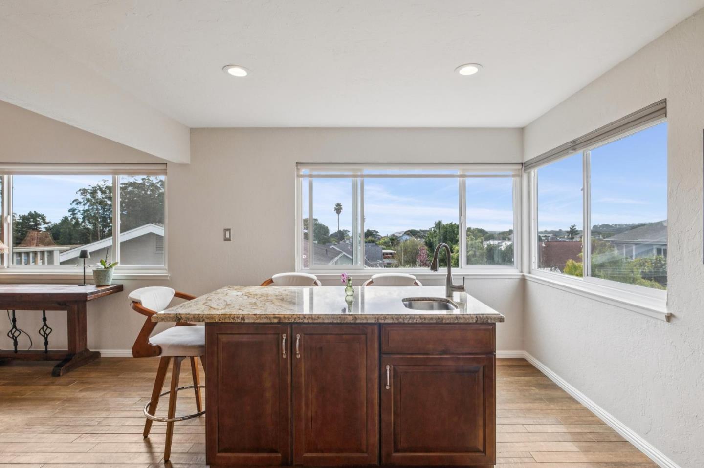 Detail Gallery Image 21 of 50 For 261 Coral Reef Ave, El Granada,  CA 94018 - 4 Beds | 2/1 Baths