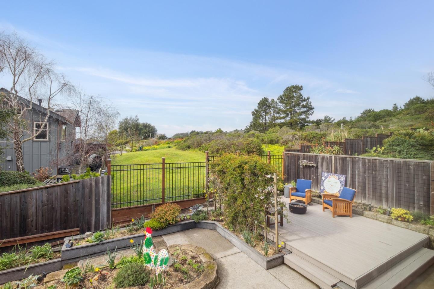 Detail Gallery Image 25 of 50 For 261 Coral Reef Ave, El Granada,  CA 94018 - 4 Beds | 2/1 Baths