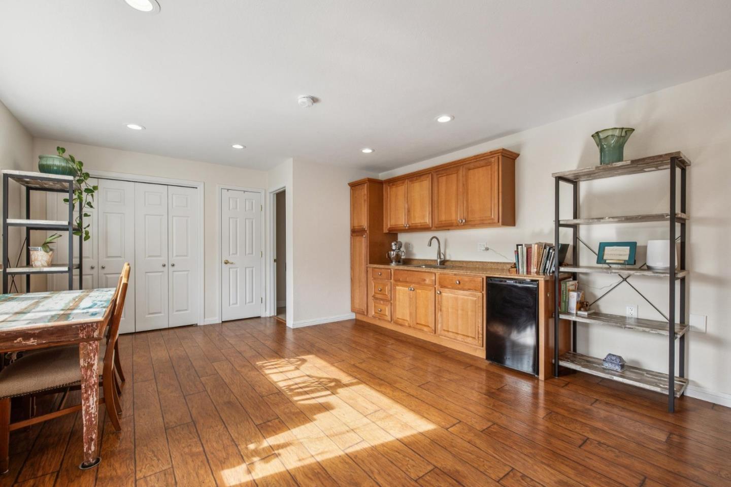 Detail Gallery Image 36 of 50 For 261 Coral Reef Ave, El Granada,  CA 94018 - 4 Beds | 2/1 Baths