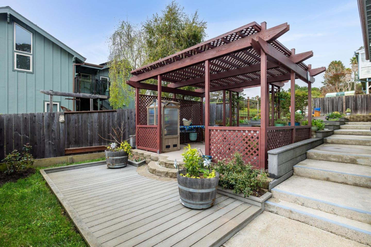 Detail Gallery Image 43 of 50 For 261 Coral Reef Ave, El Granada,  CA 94018 - 4 Beds | 2/1 Baths