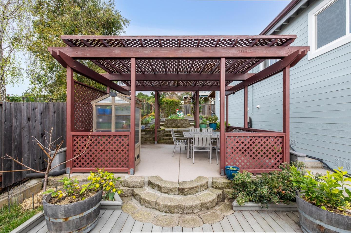 Detail Gallery Image 44 of 50 For 261 Coral Reef Ave, El Granada,  CA 94018 - 4 Beds | 2/1 Baths