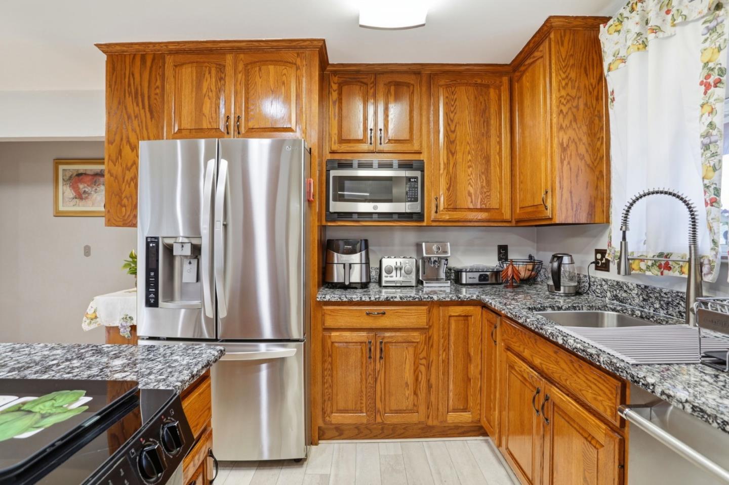 Detail Gallery Image 11 of 40 For 703 Laurie Ave, Santa Clara,  CA 95054 - 4 Beds | 2 Baths