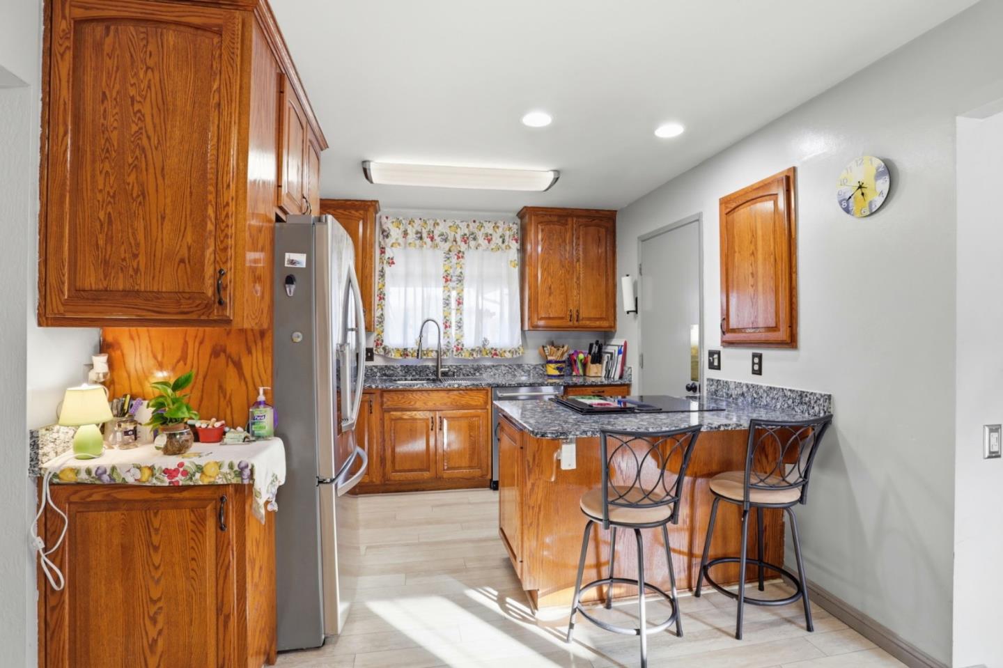 Detail Gallery Image 12 of 40 For 703 Laurie Ave, Santa Clara,  CA 95054 - 4 Beds | 2 Baths