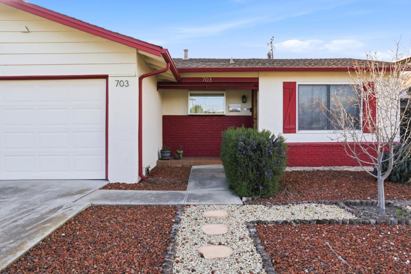 Detail Gallery Image 6 of 40 For 703 Laurie Ave, Santa Clara,  CA 95054 - 4 Beds | 2 Baths