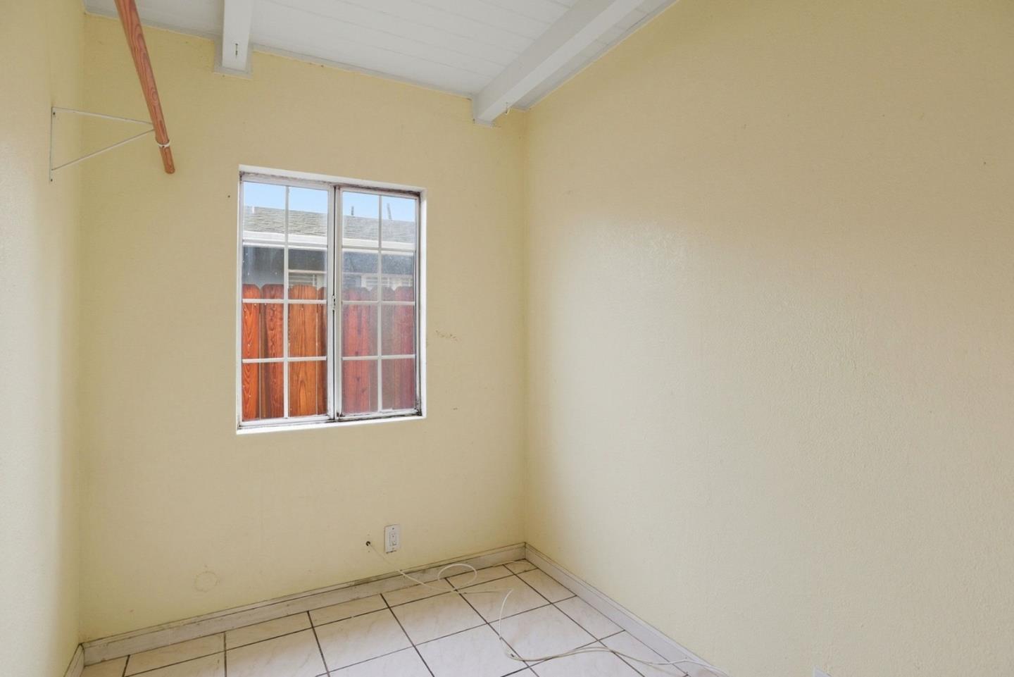 Detail Gallery Image 20 of 51 For 2548 Hazelwood Way, East Palo Alto,  CA 94303 - 4 Beds | 2 Baths