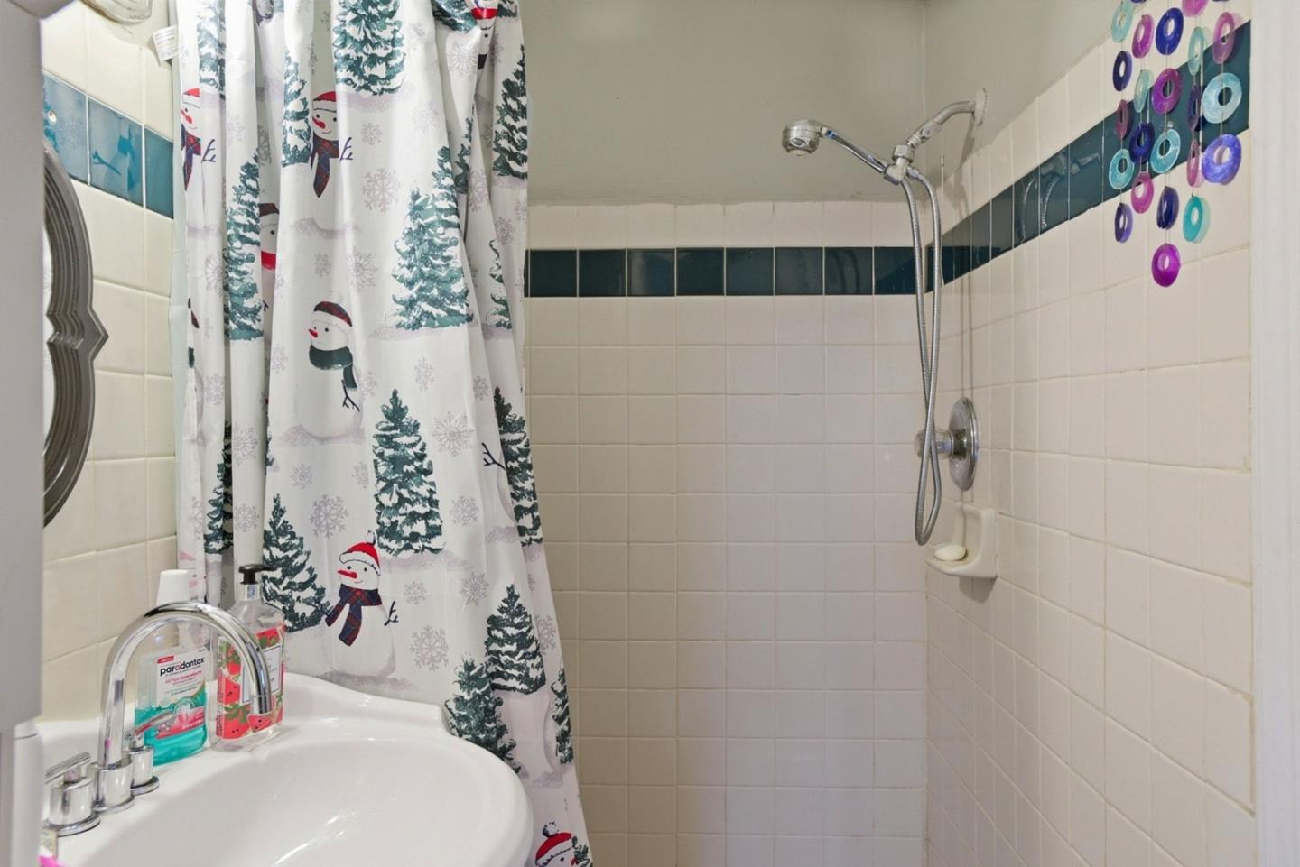 Detail Gallery Image 35 of 51 For 2548 Hazelwood Way, East Palo Alto,  CA 94303 - 4 Beds | 2 Baths