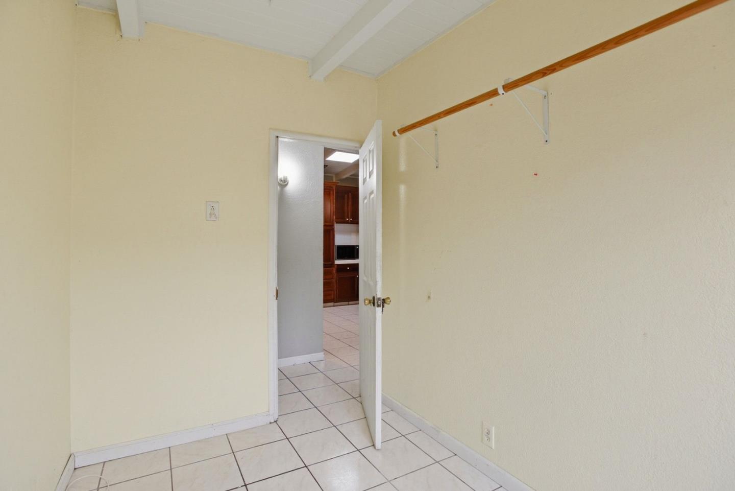 Detail Gallery Image 40 of 51 For 2548 Hazelwood Way, East Palo Alto,  CA 94303 - 4 Beds | 2 Baths