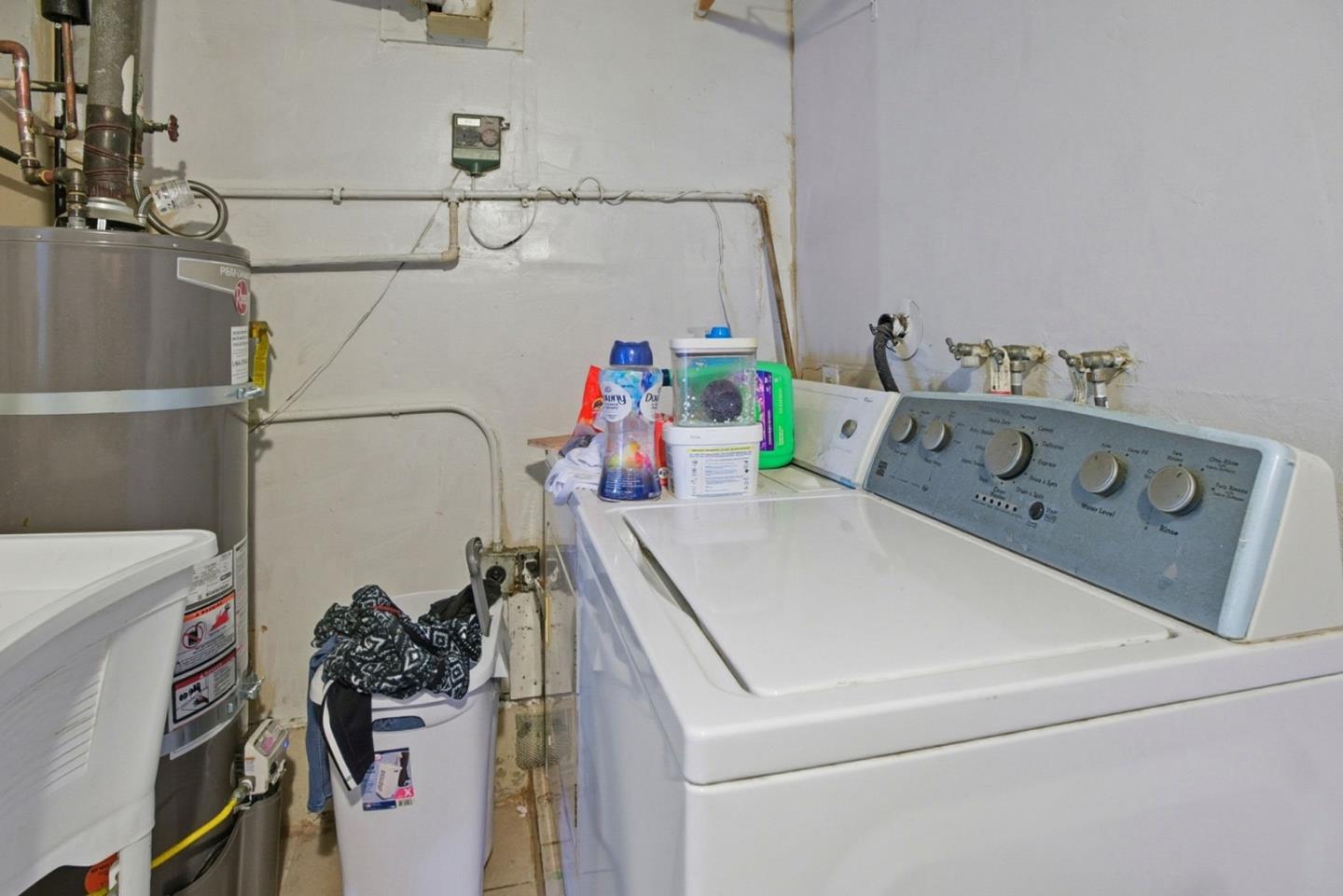 Detail Gallery Image 41 of 51 For 2548 Hazelwood Way, East Palo Alto,  CA 94303 - 4 Beds | 2 Baths