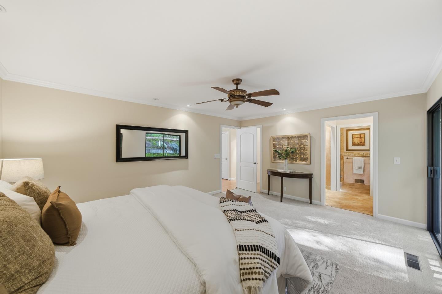 Detail Gallery Image 23 of 38 For 3181 Brittan Ave, San Carlos,  CA 94070 - 3 Beds | 2/1 Baths