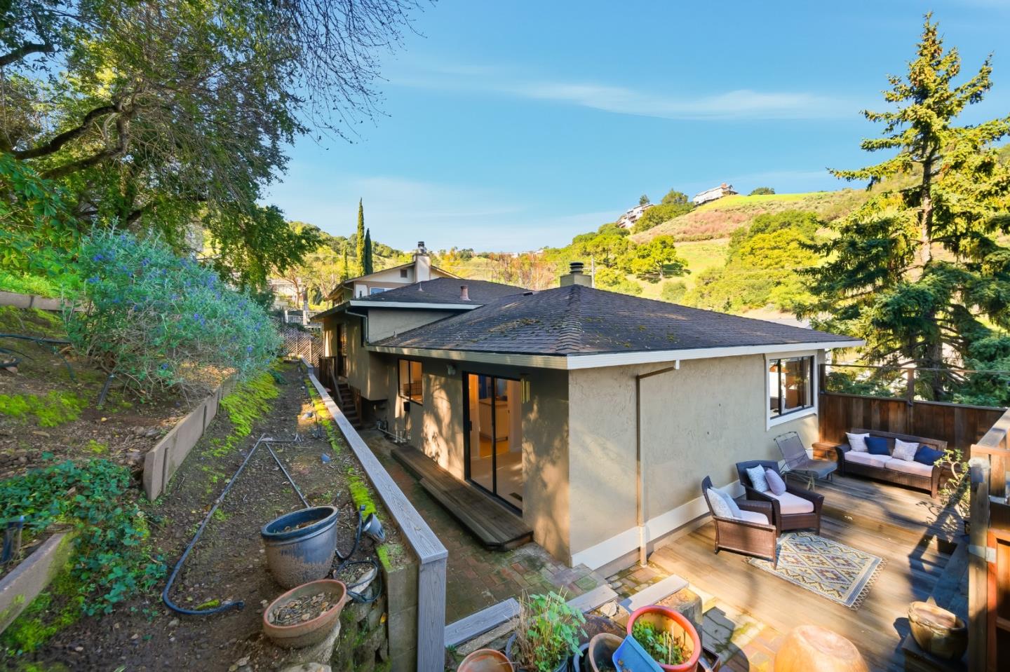 Detail Gallery Image 38 of 38 For 3181 Brittan Ave, San Carlos,  CA 94070 - 3 Beds | 2/1 Baths