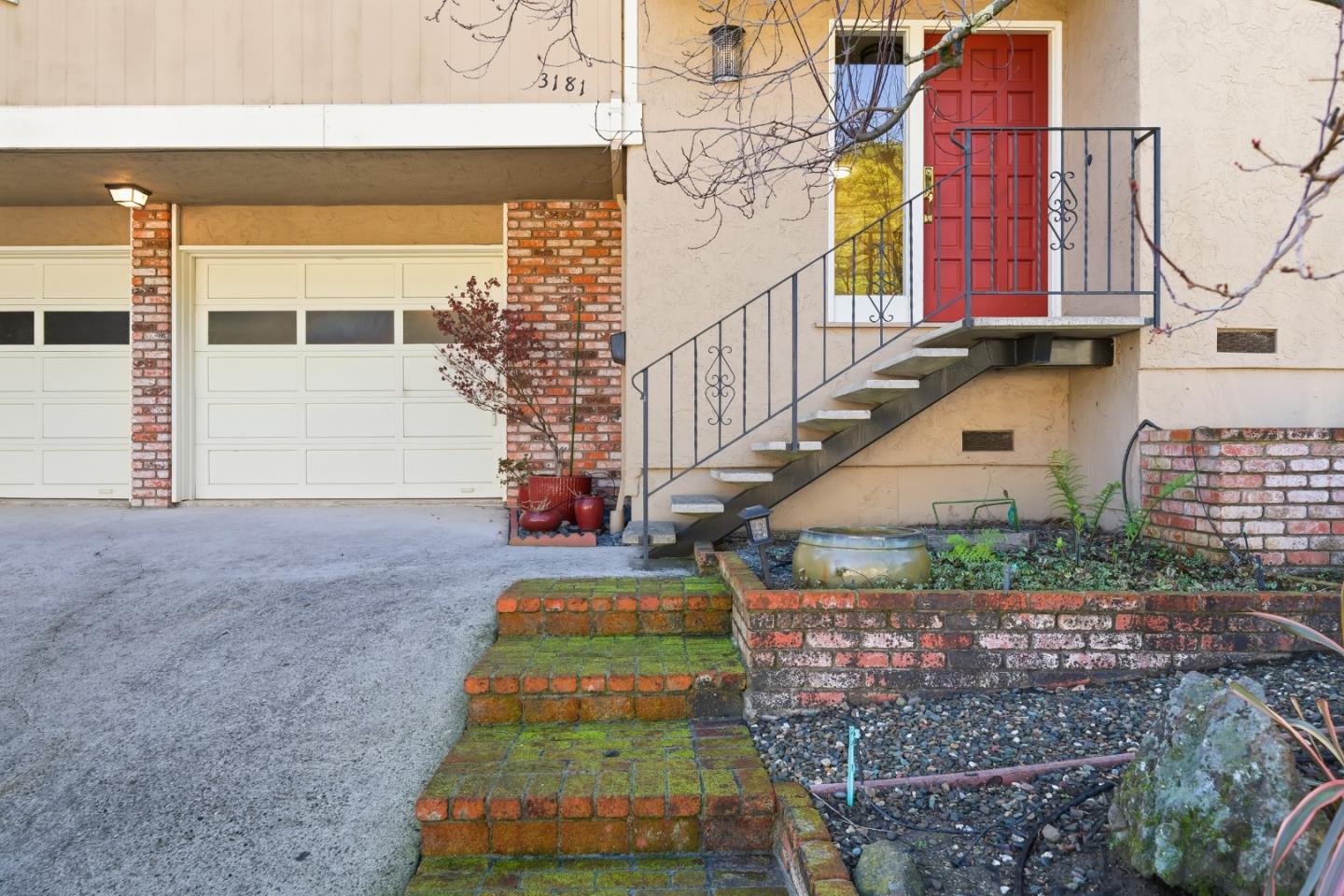 Detail Gallery Image 4 of 38 For 3181 Brittan Ave, San Carlos,  CA 94070 - 3 Beds | 2/1 Baths