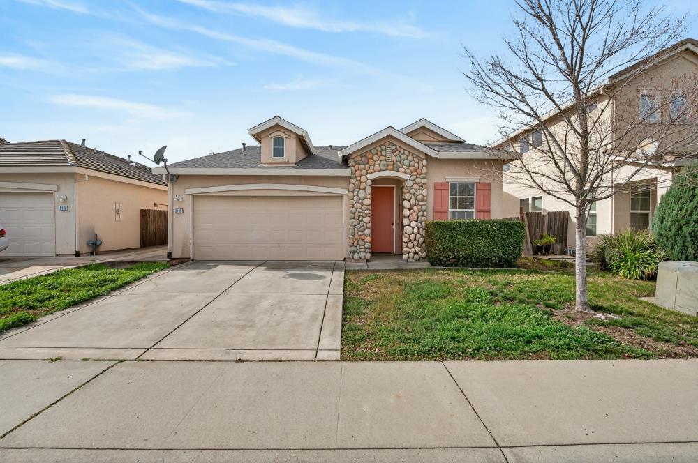 Detail Gallery Image 4 of 52 For 3119 Tintorera Way, Sacramento,  CA 95833 - 3 Beds | 2 Baths