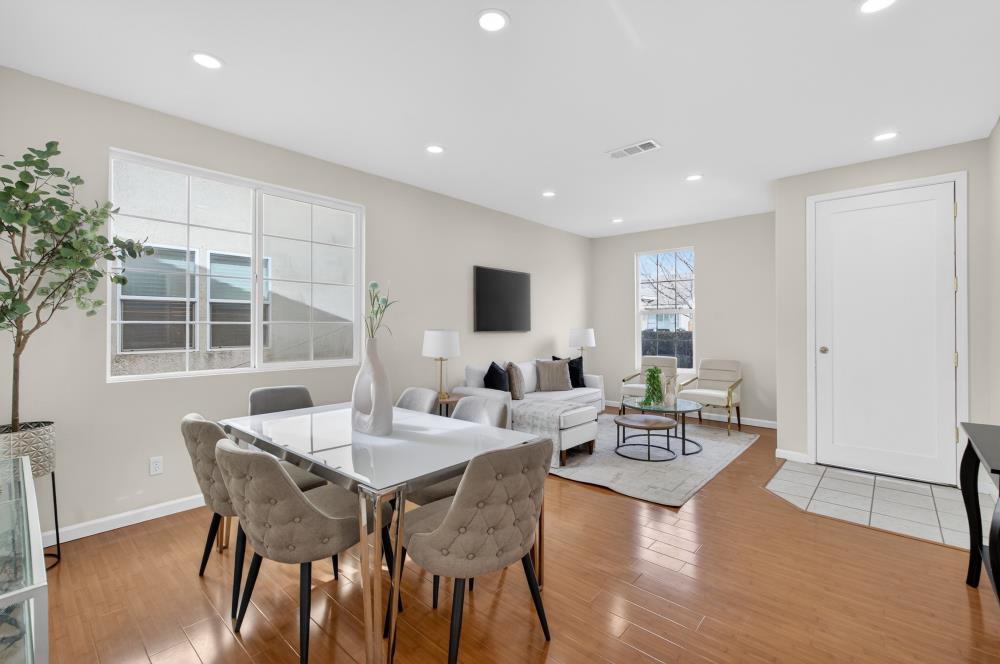 Detail Gallery Image 8 of 52 For 3119 Tintorera Way, Sacramento,  CA 95833 - 3 Beds | 2 Baths