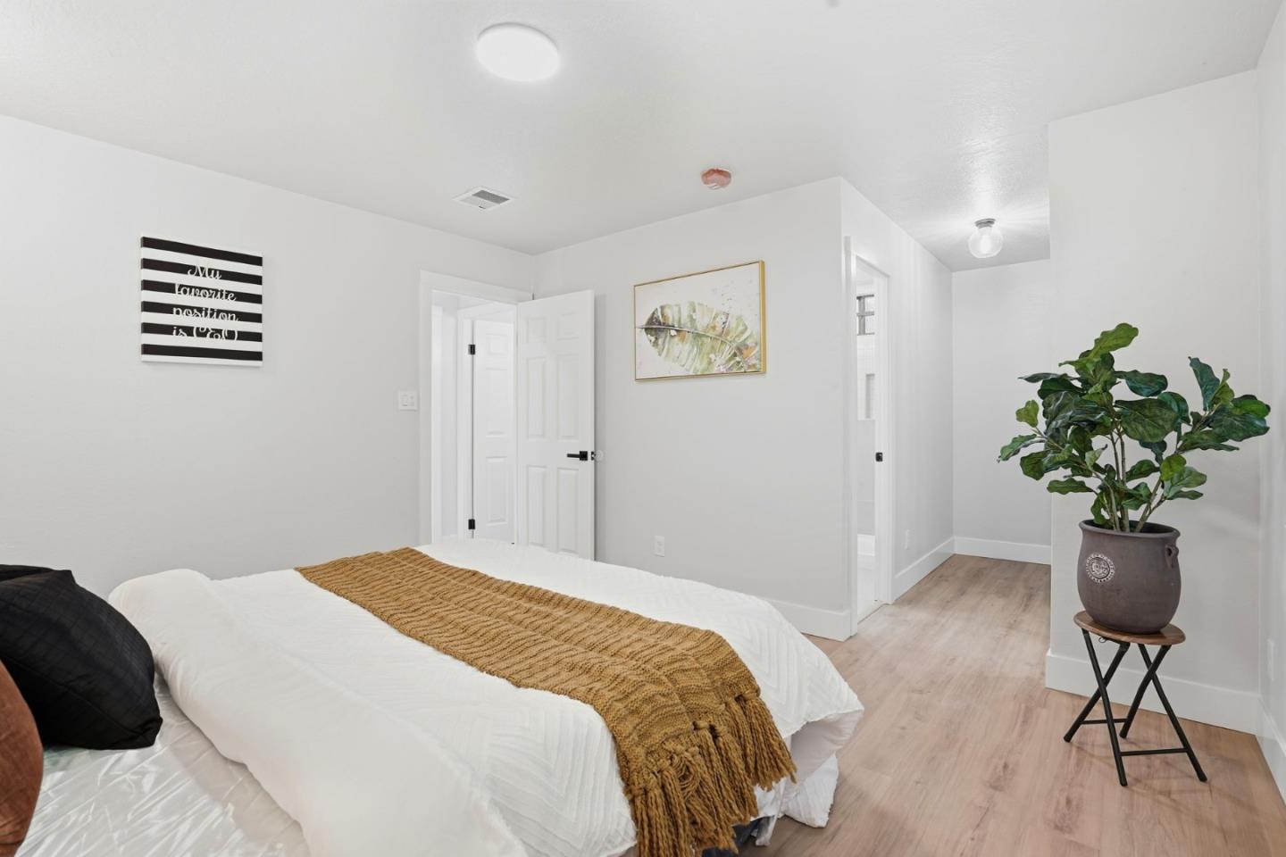 Detail Gallery Image 22 of 31 For 221 Pinon Ave, Pinole,  CA 94564 - 3 Beds | 2 Baths