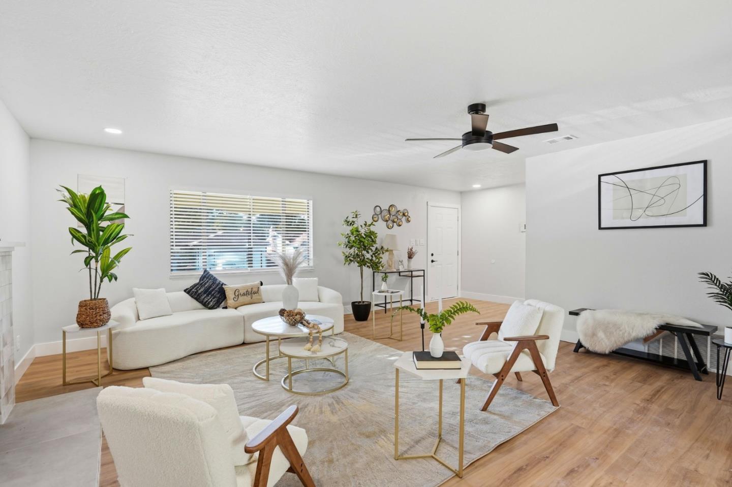 Detail Gallery Image 6 of 31 For 221 Pinon Ave, Pinole,  CA 94564 - 3 Beds | 2 Baths