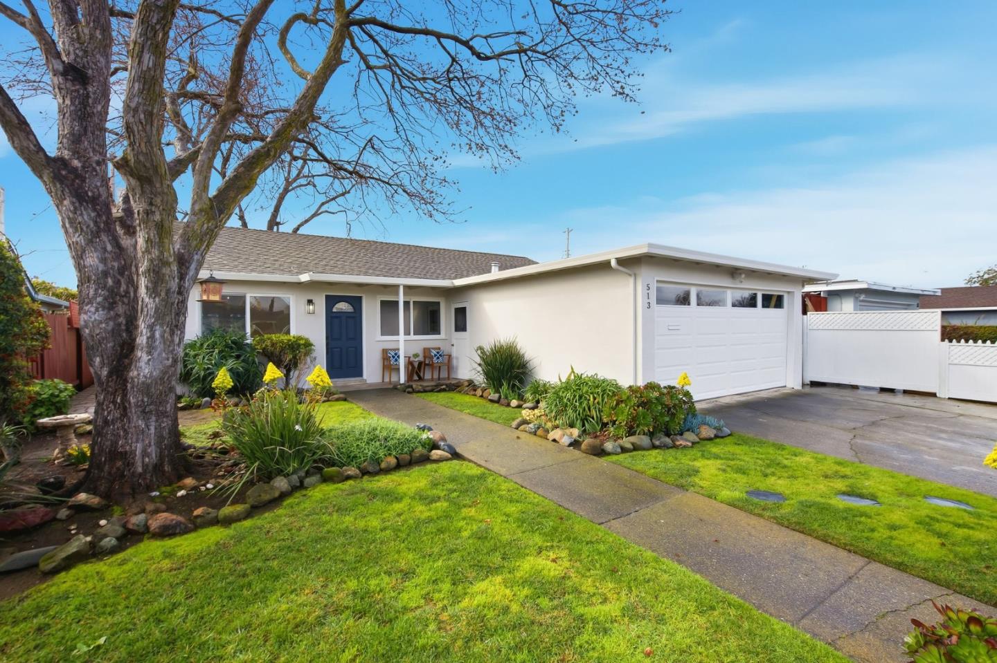 Detail Gallery Image 2 of 21 For 513 Chesterton Ave, Belmont,  CA 94002 - 3 Beds | 1 Baths