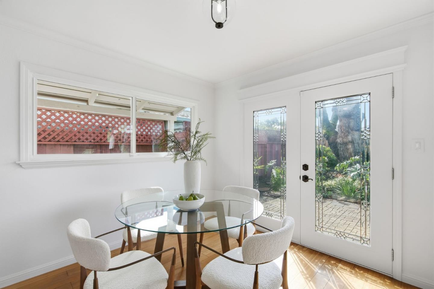 Detail Gallery Image 8 of 21 For 513 Chesterton Ave, Belmont,  CA 94002 - 3 Beds | 1 Baths