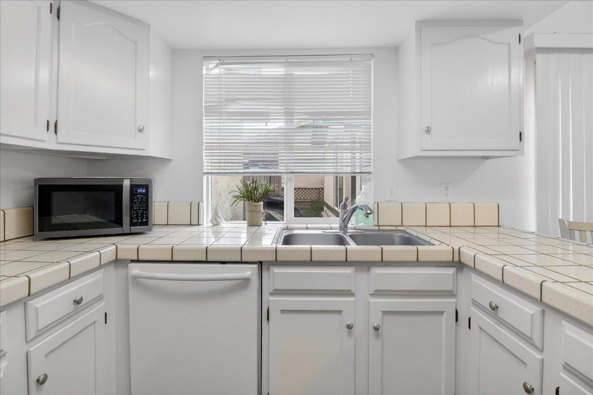 Detail Gallery Image 16 of 26 For 525 Cloudview Dr, Watsonville,  CA 95076 - 2 Beds | 2 Baths