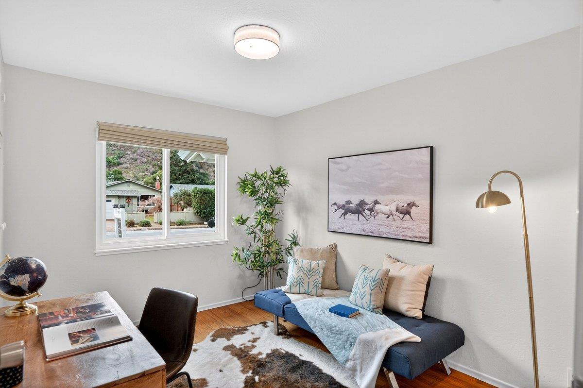 Detail Gallery Image 15 of 39 For 1559 Linda Mar Blvd, Pacifica,  CA 94044 - 3 Beds | 1 Baths