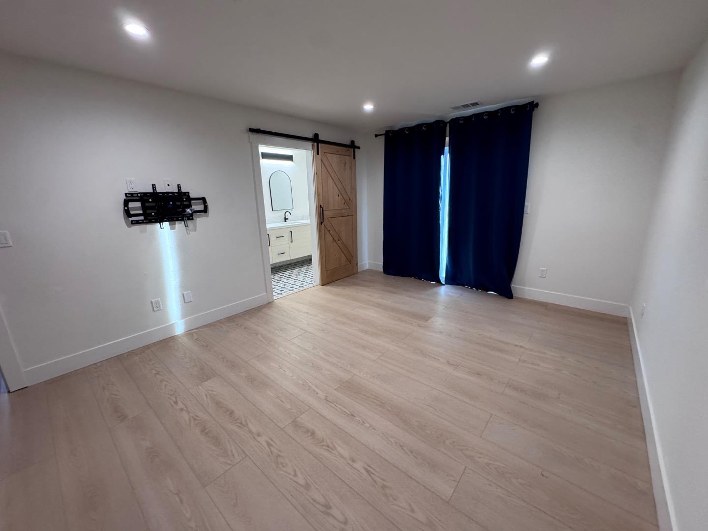 Detail Gallery Image 15 of 36 For 37029 Olive St, Newark,  CA 94560 - 4 Beds | 2 Baths