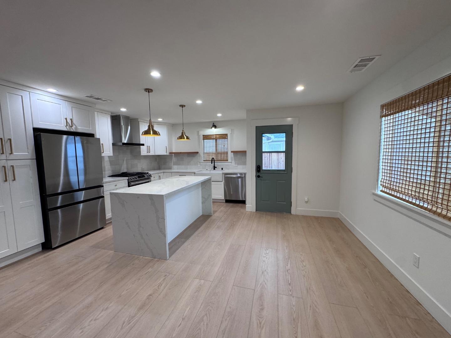 Detail Gallery Image 3 of 36 For 37029 Olive St, Newark,  CA 94560 - 4 Beds | 2 Baths