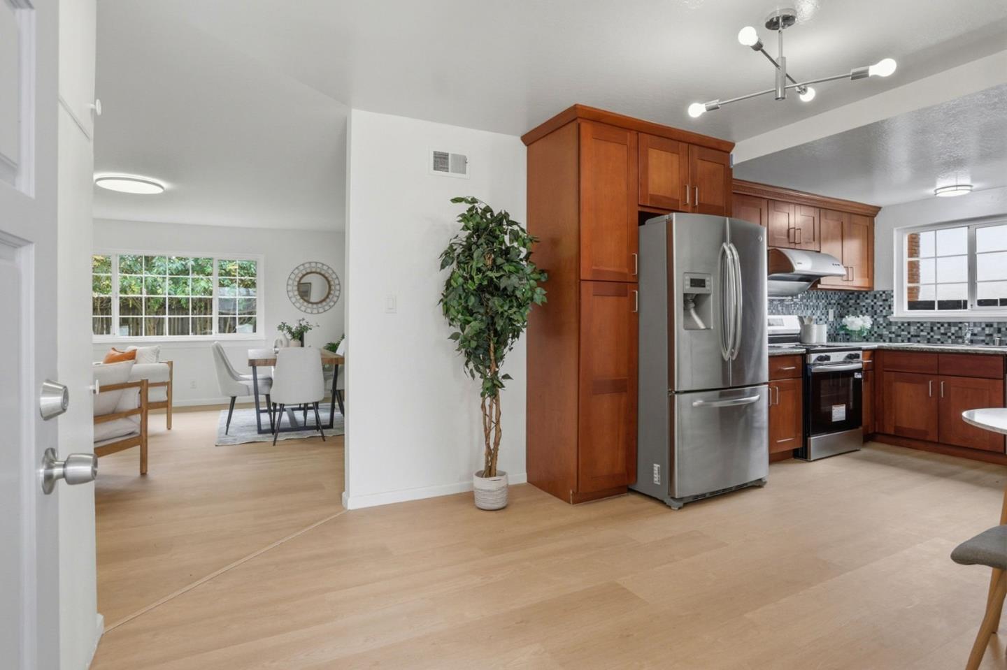 Detail Gallery Image 11 of 34 For 36465 Hafner St, Newark,  CA 94560 - 3 Beds | 2 Baths