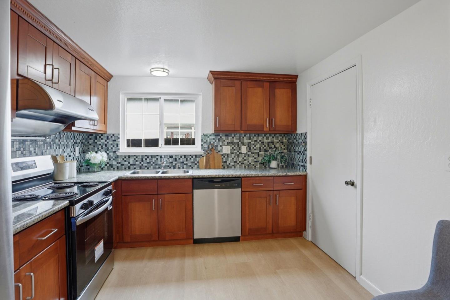 Detail Gallery Image 12 of 34 For 36465 Hafner St, Newark,  CA 94560 - 3 Beds | 2 Baths