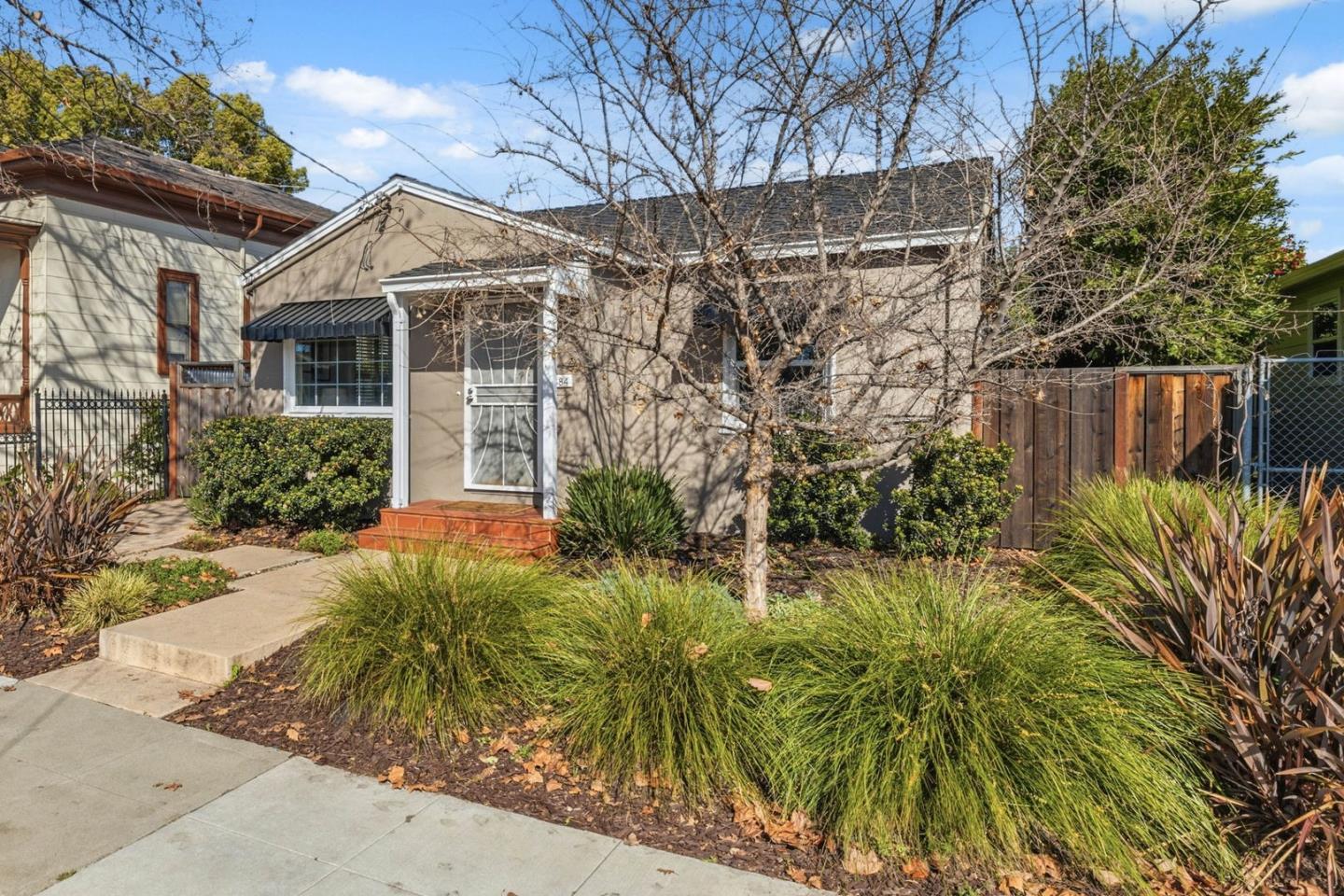 Detail Gallery Image 3 of 28 For 884 N 15th St, San Jose,  CA 95112 - 3 Beds | 2 Baths