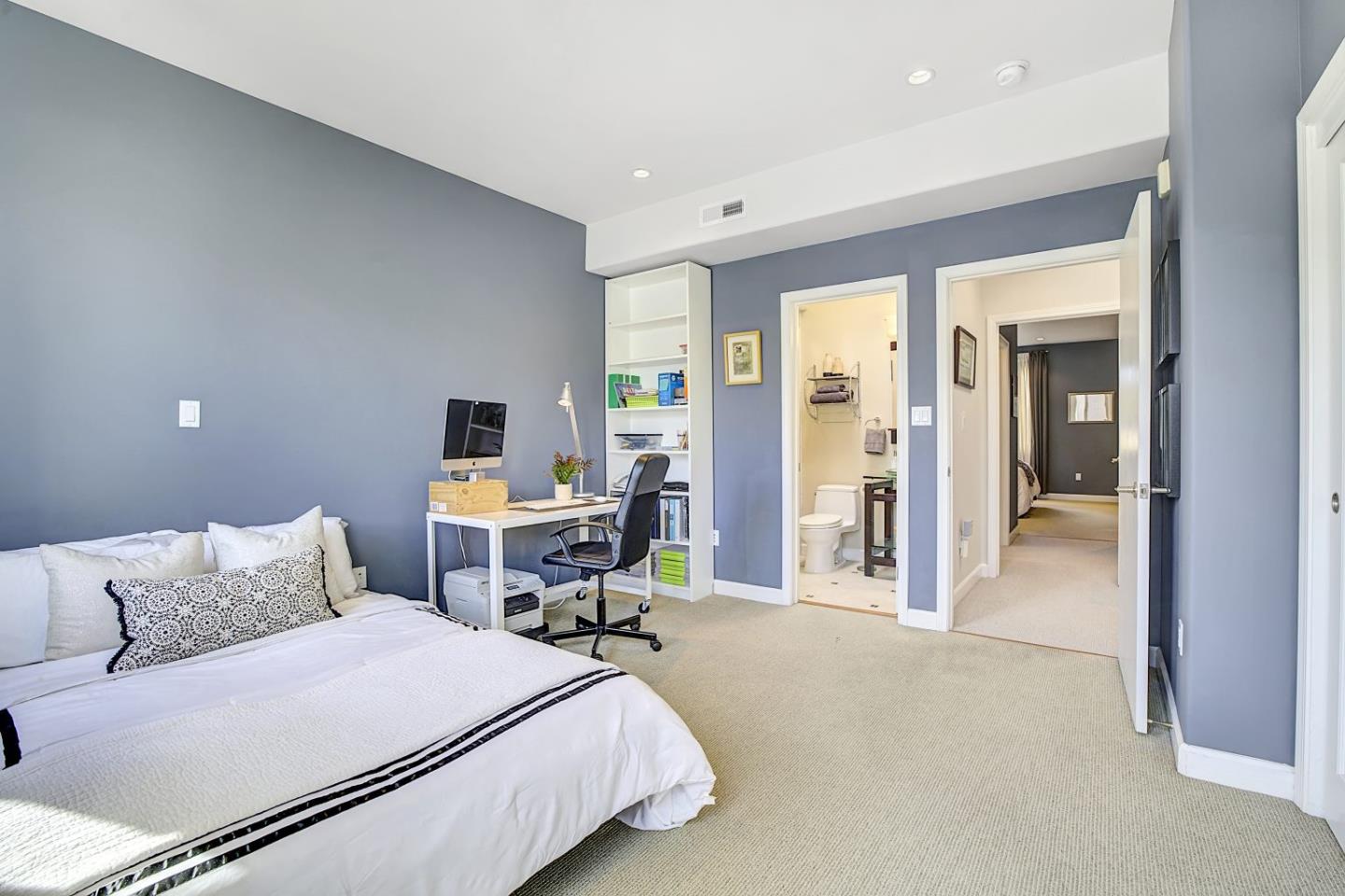 Detail Gallery Image 18 of 48 For 1 San Bruno Ave #J,  Brisbane,  CA 94005 - 2 Beds | 2/1 Baths