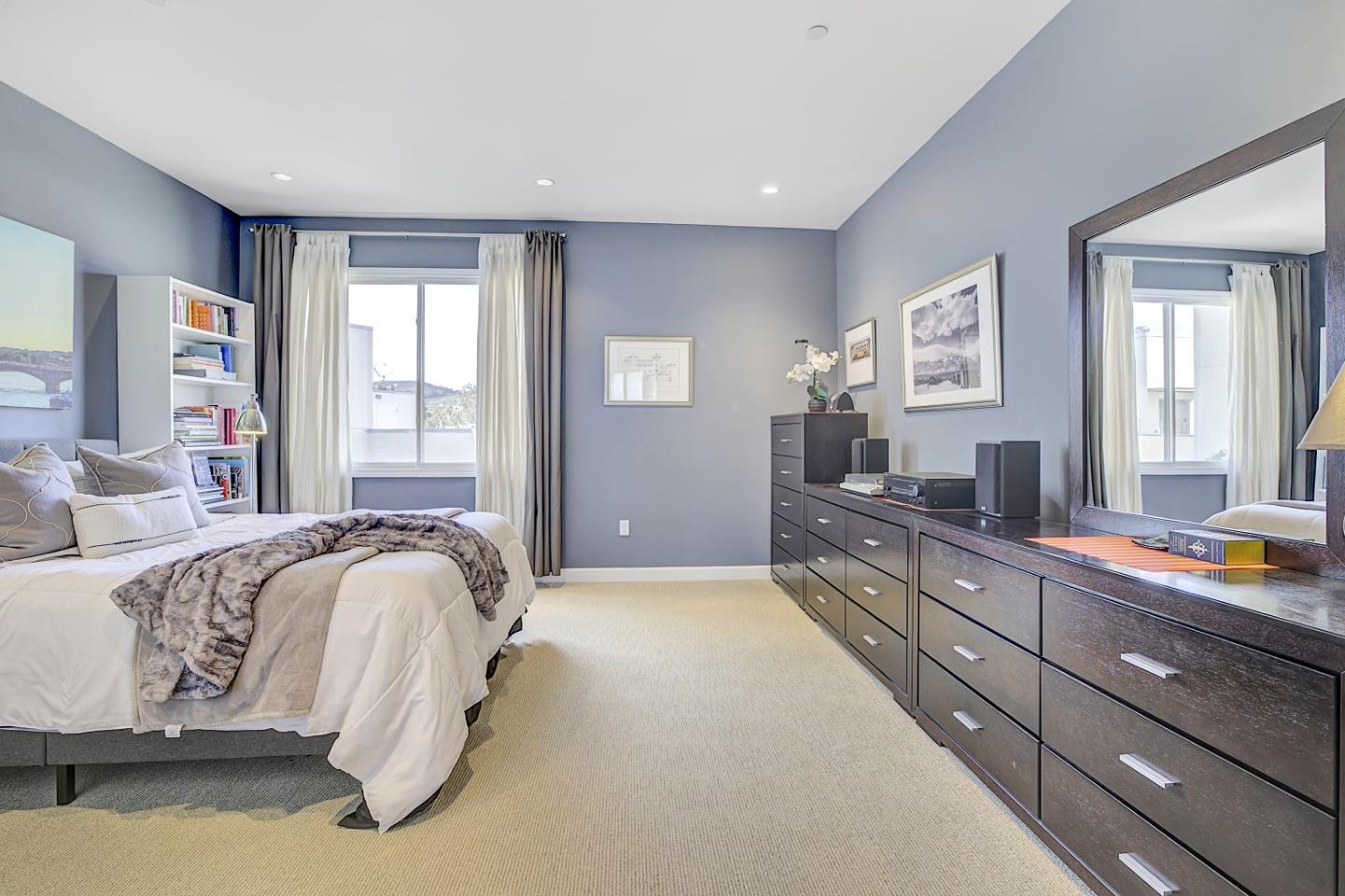 Detail Gallery Image 22 of 48 For 1 San Bruno Ave #J,  Brisbane,  CA 94005 - 2 Beds | 2/1 Baths