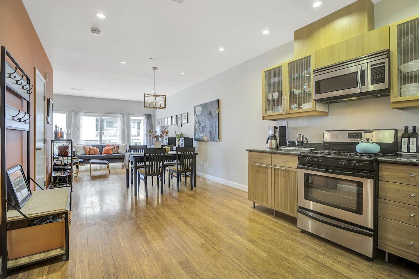 Detail Gallery Image 3 of 48 For 1 San Bruno Ave #J,  Brisbane,  CA 94005 - 2 Beds | 2/1 Baths