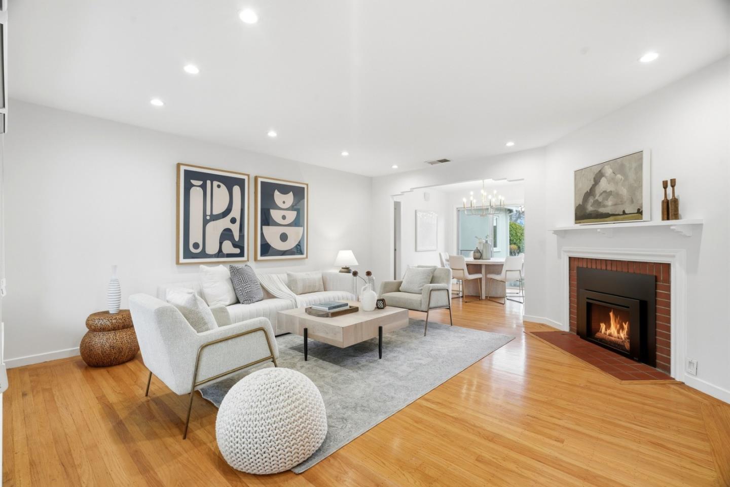 Detail Gallery Image 3 of 16 For 1331 Norman St, Redwood City,  CA 94061 - 2 Beds | 1 Baths