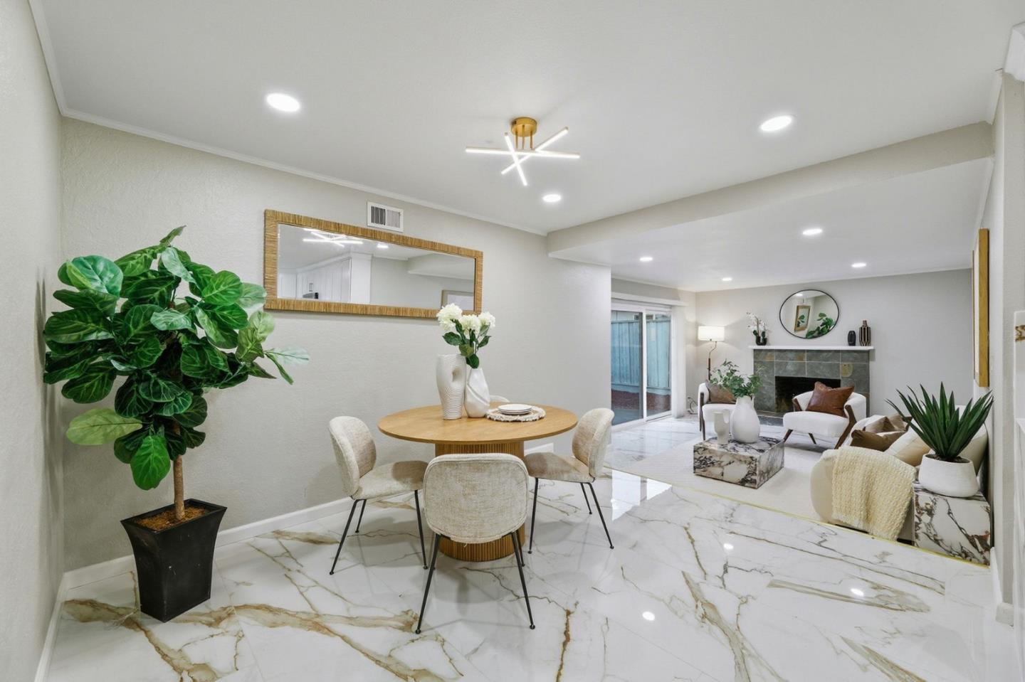 Detail Gallery Image 18 of 34 For 3165 Coldwater Dr, San Jose,  CA 95148 - 4 Beds | 3 Baths